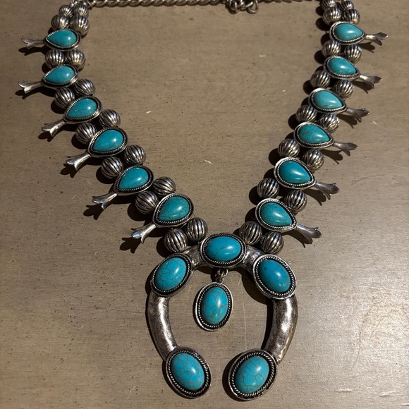 Vintage Jewelry - Turquoise and Silver Squash Blossom Necklace Costume Jewelry Festival Vibe